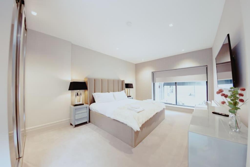 3-Story Townhouse - Sleeps 8 Leeds (West Yorkshire) Exterior foto
