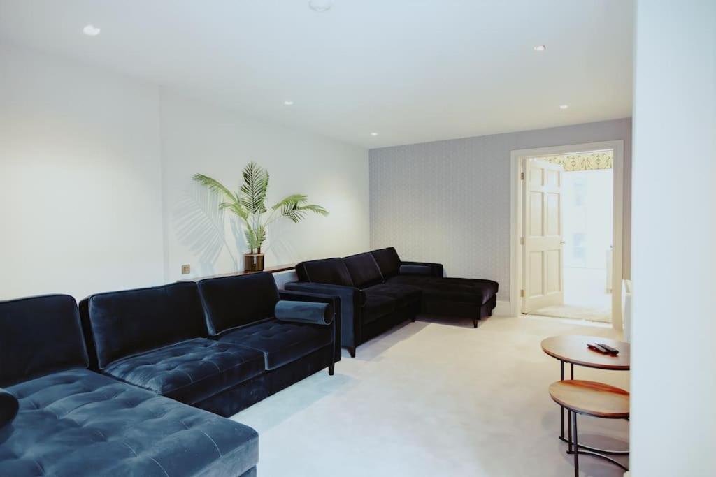 3-Story Townhouse - Sleeps 8 Leeds (West Yorkshire) Exterior foto