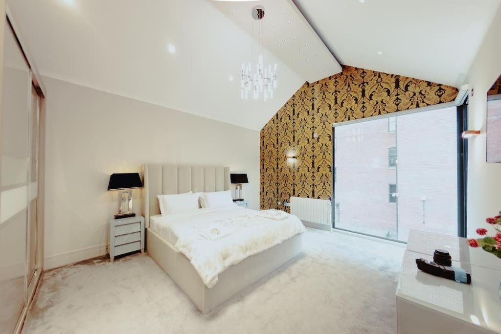 3-Story Townhouse - Sleeps 8 Leeds (West Yorkshire) Exterior foto