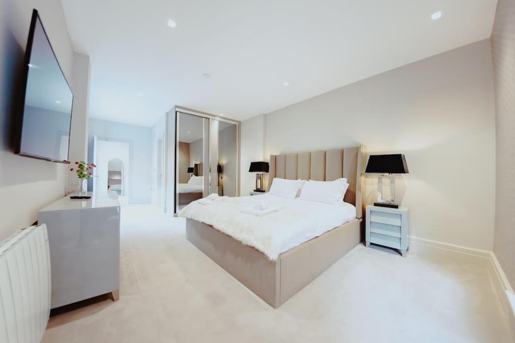 3-Story Townhouse - Sleeps 8 Leeds (West Yorkshire) Exterior foto