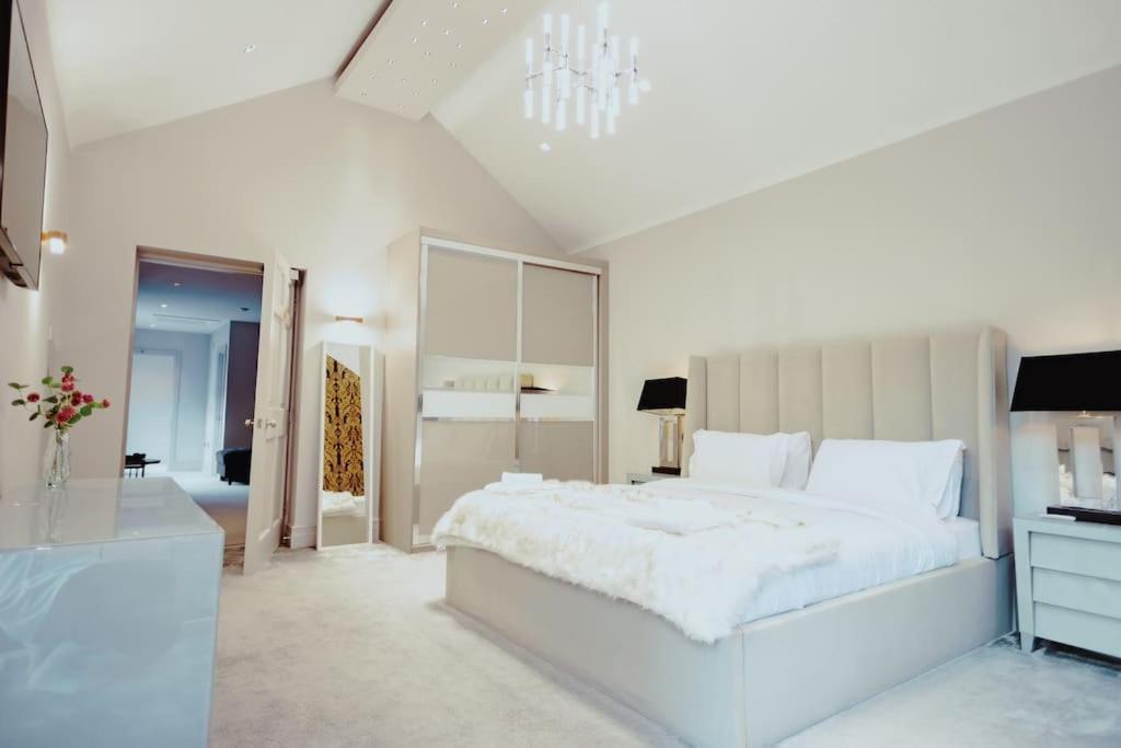 3-Story Townhouse - Sleeps 8 Leeds (West Yorkshire) Exterior foto