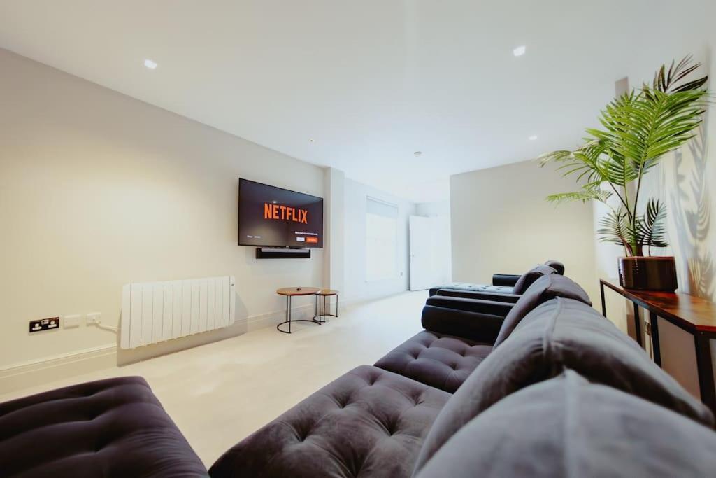 3-Story Townhouse - Sleeps 8 Leeds (West Yorkshire) Exterior foto