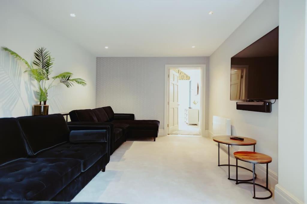 3-Story Townhouse - Sleeps 8 Leeds (West Yorkshire) Exterior foto
